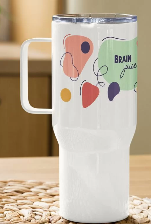 Travel mug with a handle